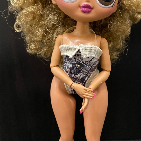 L.O.L Surprise OMG Series 3 Da Boss 9" Fashion Doll - Picture 4 of 8